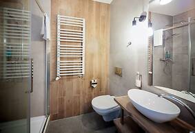 Platinum Aparthotel