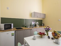 Platinum Aparthotel