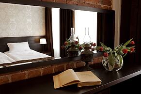 Alfavit Hotel