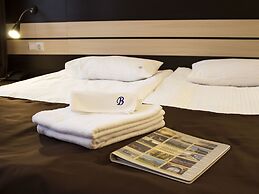 Vintage Hotel