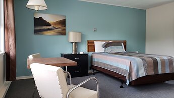 Cornerstone Motel