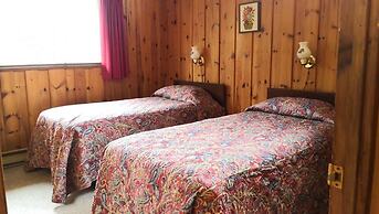 Sunny Point Resort Cottages and Inn
