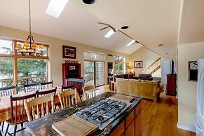 Sunny Point Resort Cottages and Inn