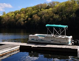 Sunny Point Resort Cottages and Inn