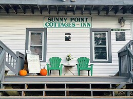 Sunny Point Resort Cottages and Inn