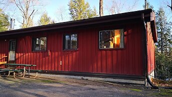 Sunny Point Resort Cottages and Inn