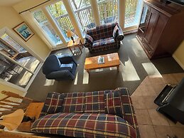 Sunny Point Resort Cottages and Inn
