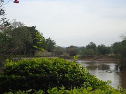 Mara River Lodge