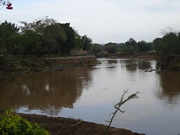 Mara River Lodge