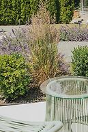 Naramata Courtyard Suites