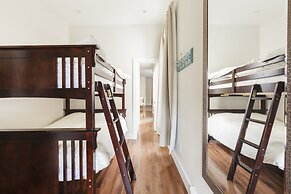 MTLVacationRentals - The FabFour