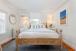 Periwinkle Inn