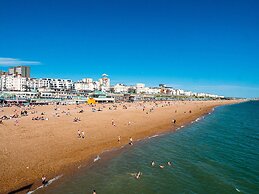 a&o Brighton Beach