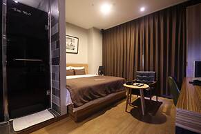 Hotel The May