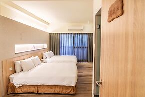 Traveller-Inn Zhongzheng Library