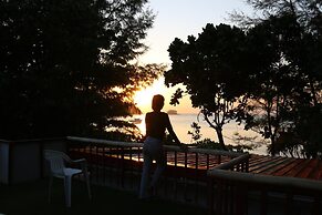 Ruan Mai Naiyang Beach Resort