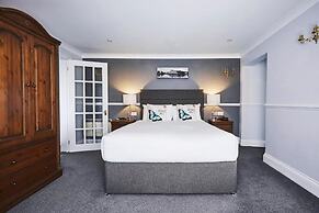 The Falcon Hotel