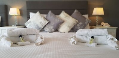 The Falcon Hotel