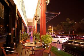 De Botani Hotel
