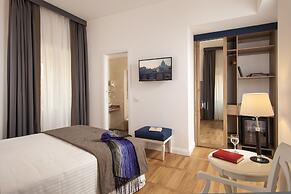 Floris Hotel