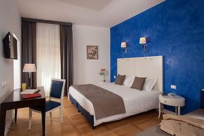 Floris Hotel