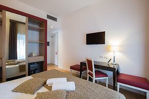 Floris Hotel