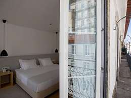 The 8 Downtown Suites