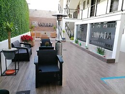 HOTEL LUNADA
