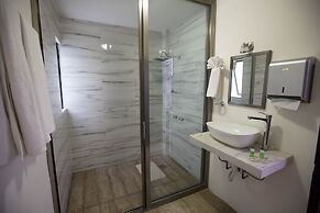 HOTEL LUNADA
