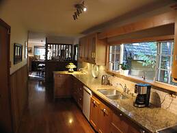 Cedar Song B & B and Cottage
