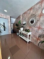 Hostal Residencia Cardona