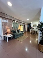 Hostal Residencia Cardona