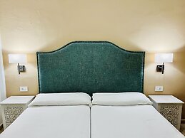 Apartamentos Frontera