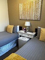 The Inglewood Hotel