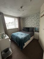 The Inglewood Hotel
