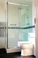 Westberry Hotel