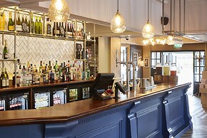 The Hartwood Hall Hotel by Greene King Inns
