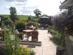 Yalbury Cottage