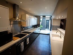 Amadeus Apartments