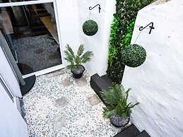 Amadeus Apartments