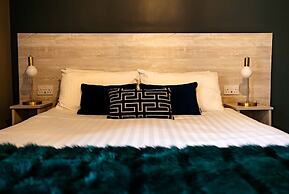 Amadeus Apartments