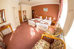 Farnley Tower Guesthouse