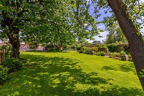 Woodcote Hotel