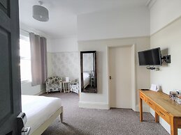 Woodcote Hotel