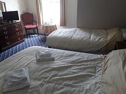 Royal Hotel