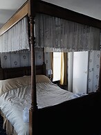 Royal Hotel
