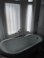 Royal Hotel
