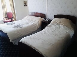 Royal Hotel