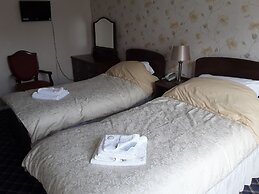 Royal Hotel