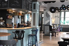 The Royal Hotel and Bar